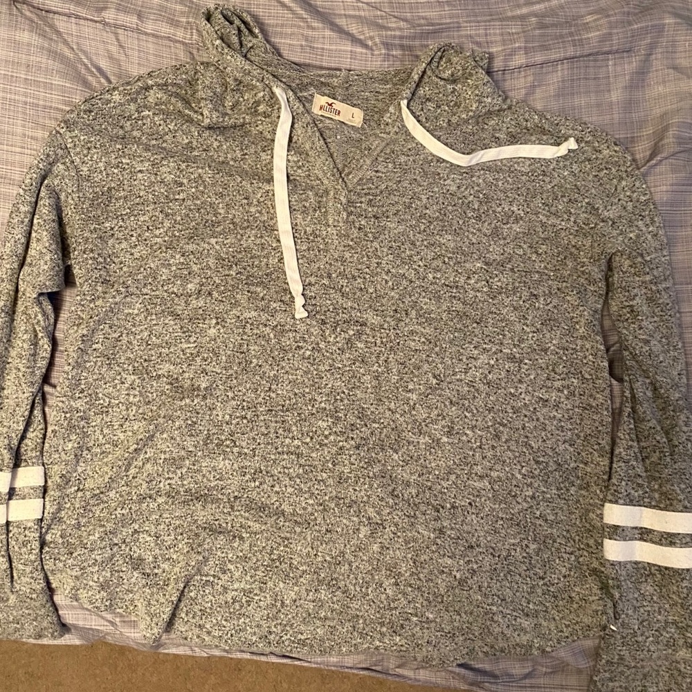 Light weight Hollister hoodie